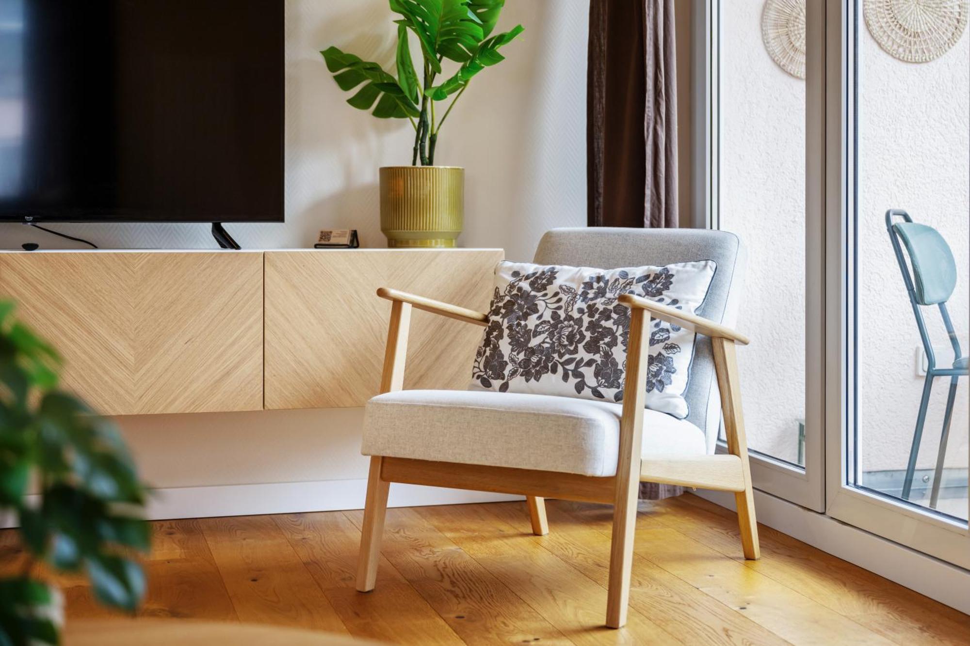 Ferienwohnung Edler Wohnraum Schwanenteich-Oase Mit Balkon, Kaffeevollautomat, Lift & Parkplatz Zwickau Exterior foto