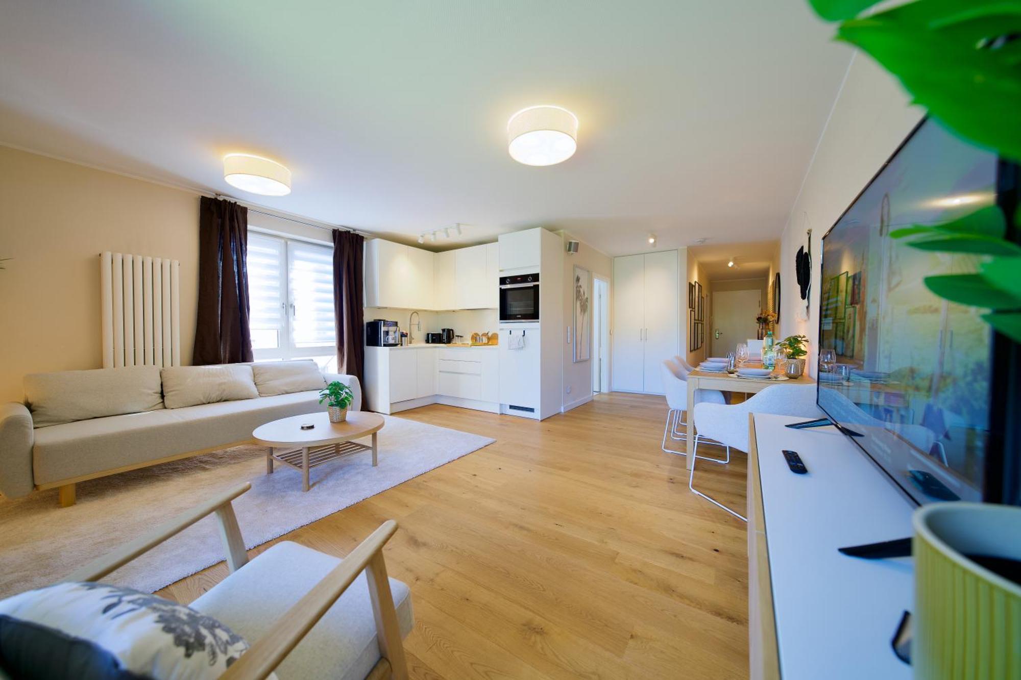 Ferienwohnung Edler Wohnraum Schwanenteich-Oase Mit Balkon, Kaffeevollautomat, Lift & Parkplatz Zwickau Exterior foto