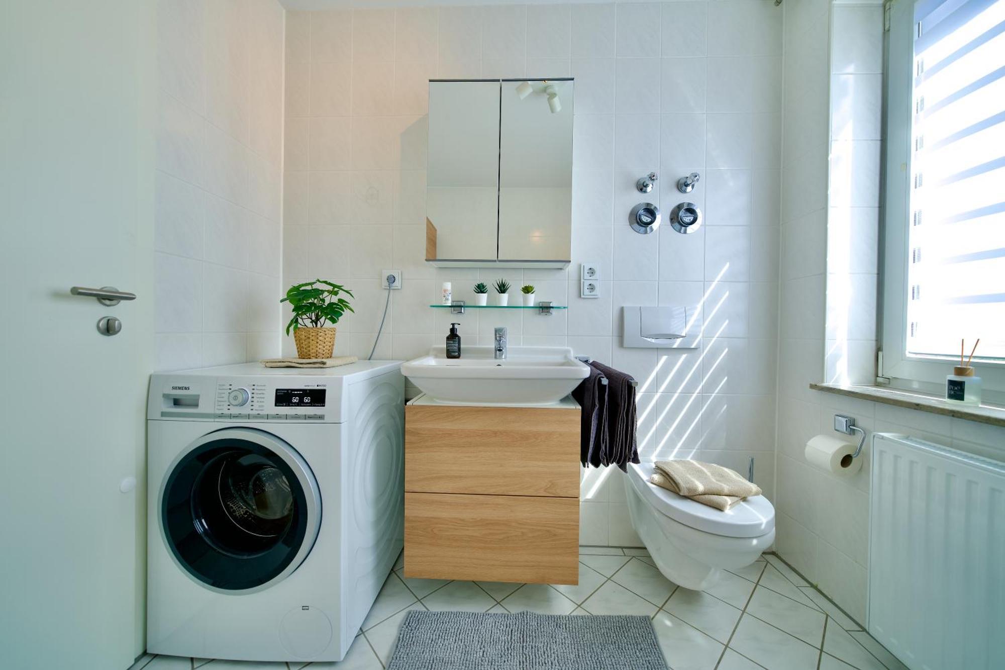 Ferienwohnung Edler Wohnraum Schwanenteich-Oase Mit Balkon, Kaffeevollautomat, Lift & Parkplatz Zwickau Exterior foto