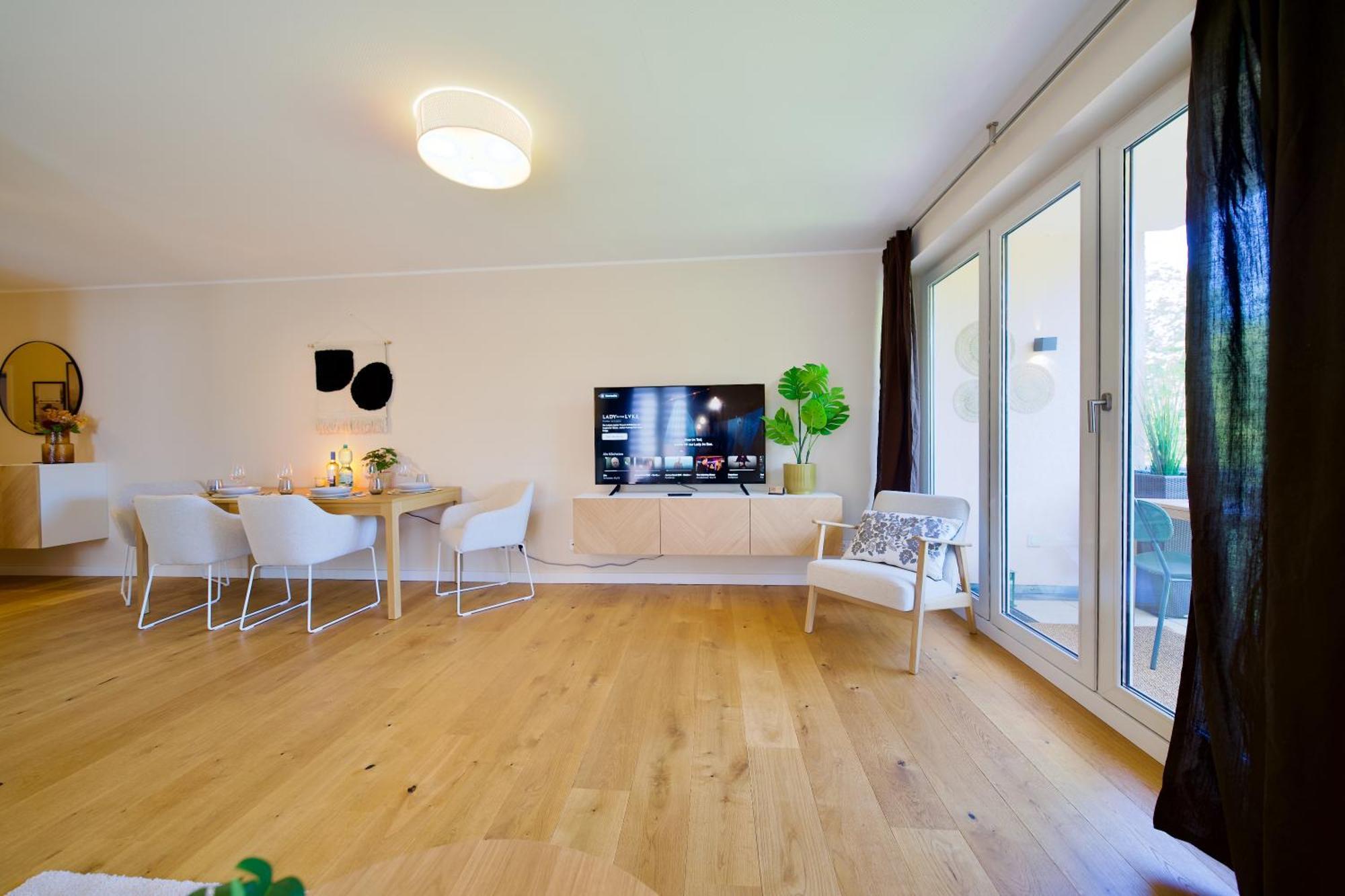 Ferienwohnung Edler Wohnraum Schwanenteich-Oase Mit Balkon, Kaffeevollautomat, Lift & Parkplatz Zwickau Exterior foto